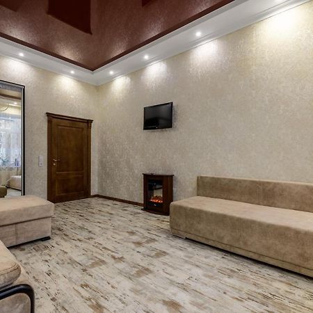 Noviy Svit 4 Apartments リヴィウ エクステリア 写真