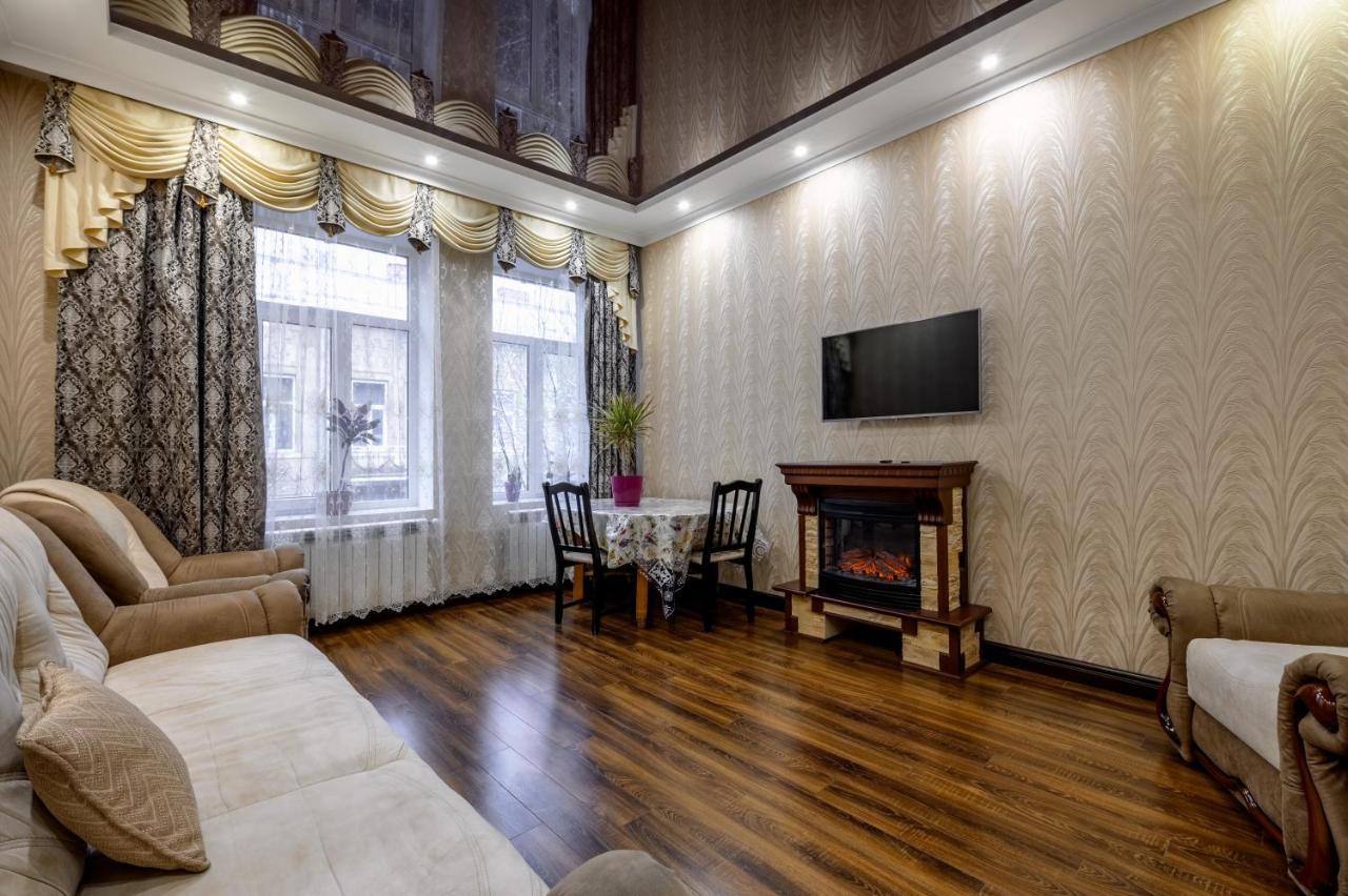 Noviy Svit 4 Apartments リヴィウ エクステリア 写真
