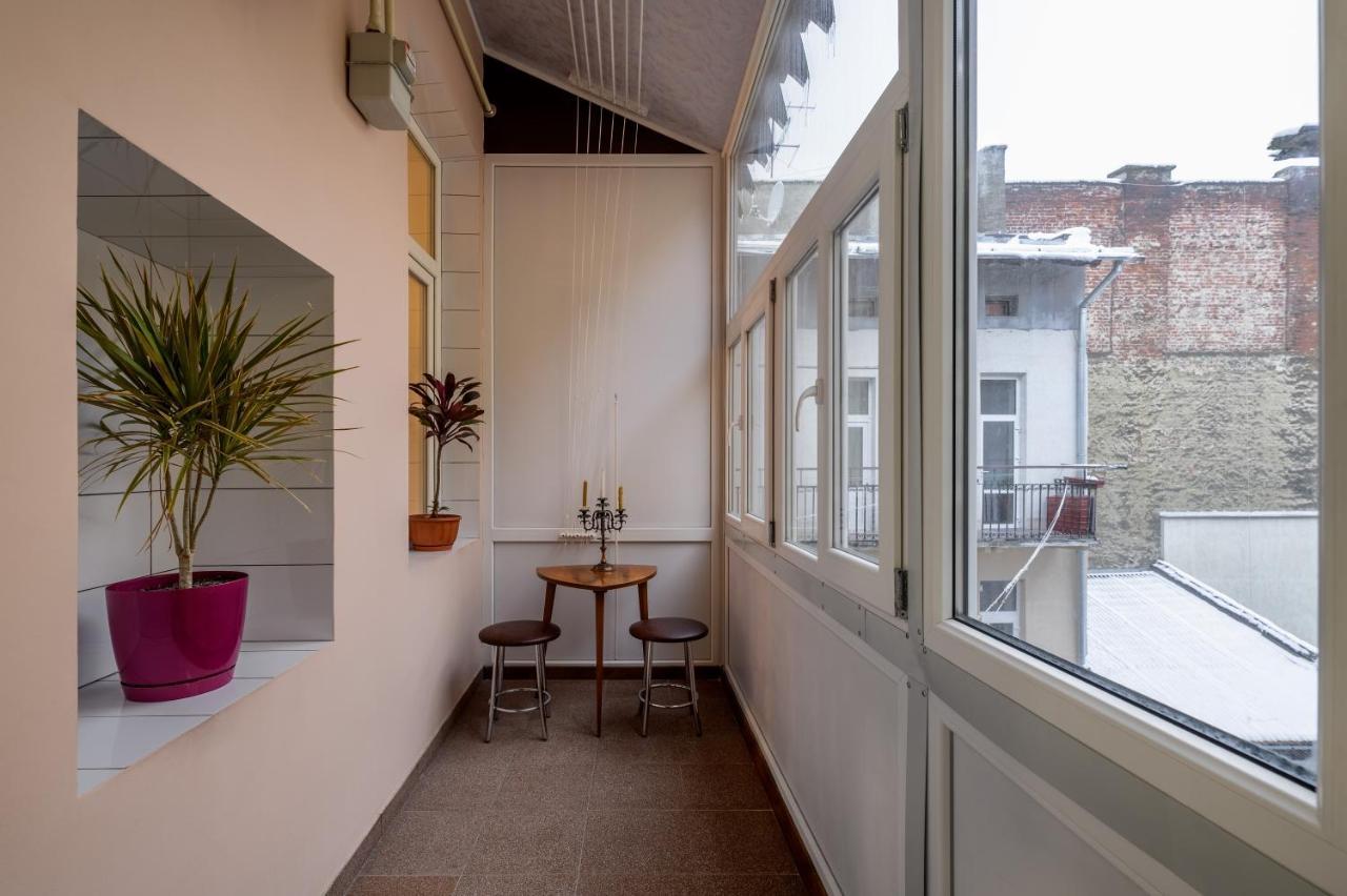 Noviy Svit 4 Apartments リヴィウ エクステリア 写真